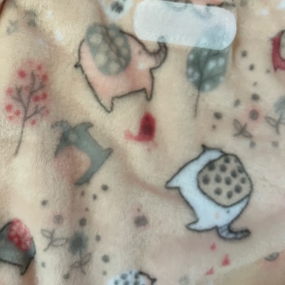 🌟Baby Girl Swaddle🌟 - Picture 3 of 4